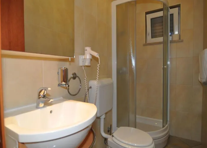 Marina- Beachfront, Sea View And Free Parking * Molunat