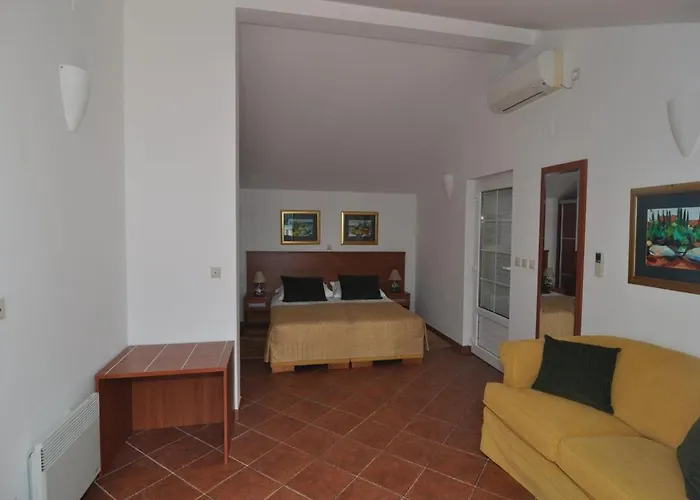 Διαμέρισμα Marina- Beachfront, Sea View And Free Parking Molunat