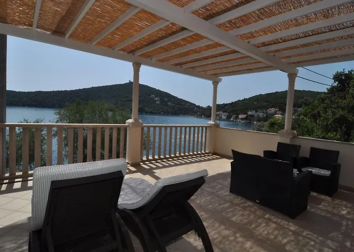 Marina- Beachfront, Sea View And Free Parking Διαμέρισμα Molunat