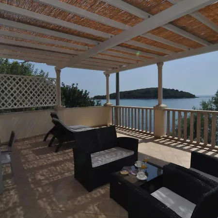 Appartement Marina- Beachfront, Sea View And Free Parking *